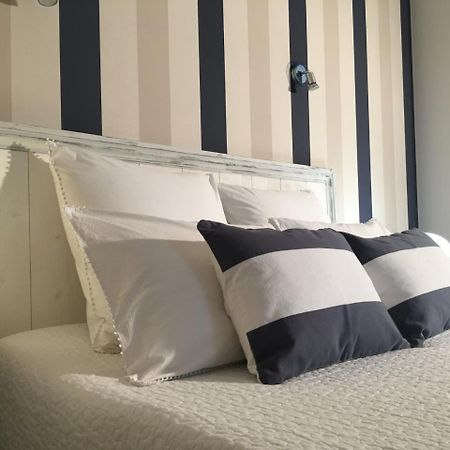Domaine De La Fontaine Bed and Breakfast Chavagne Esterno foto