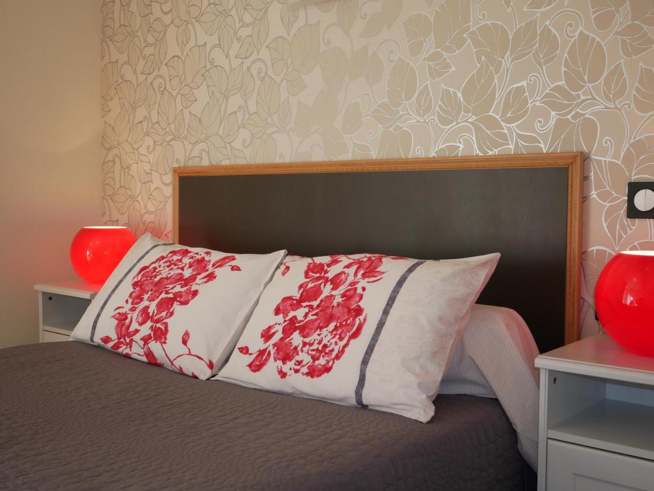 Domaine De La Fontaine Bed and Breakfast Chavagne Esterno foto